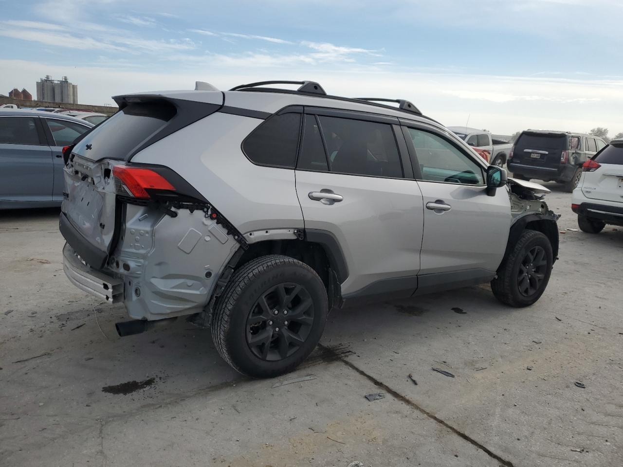 2021 TOYOTA RAV4 LE - Image 3