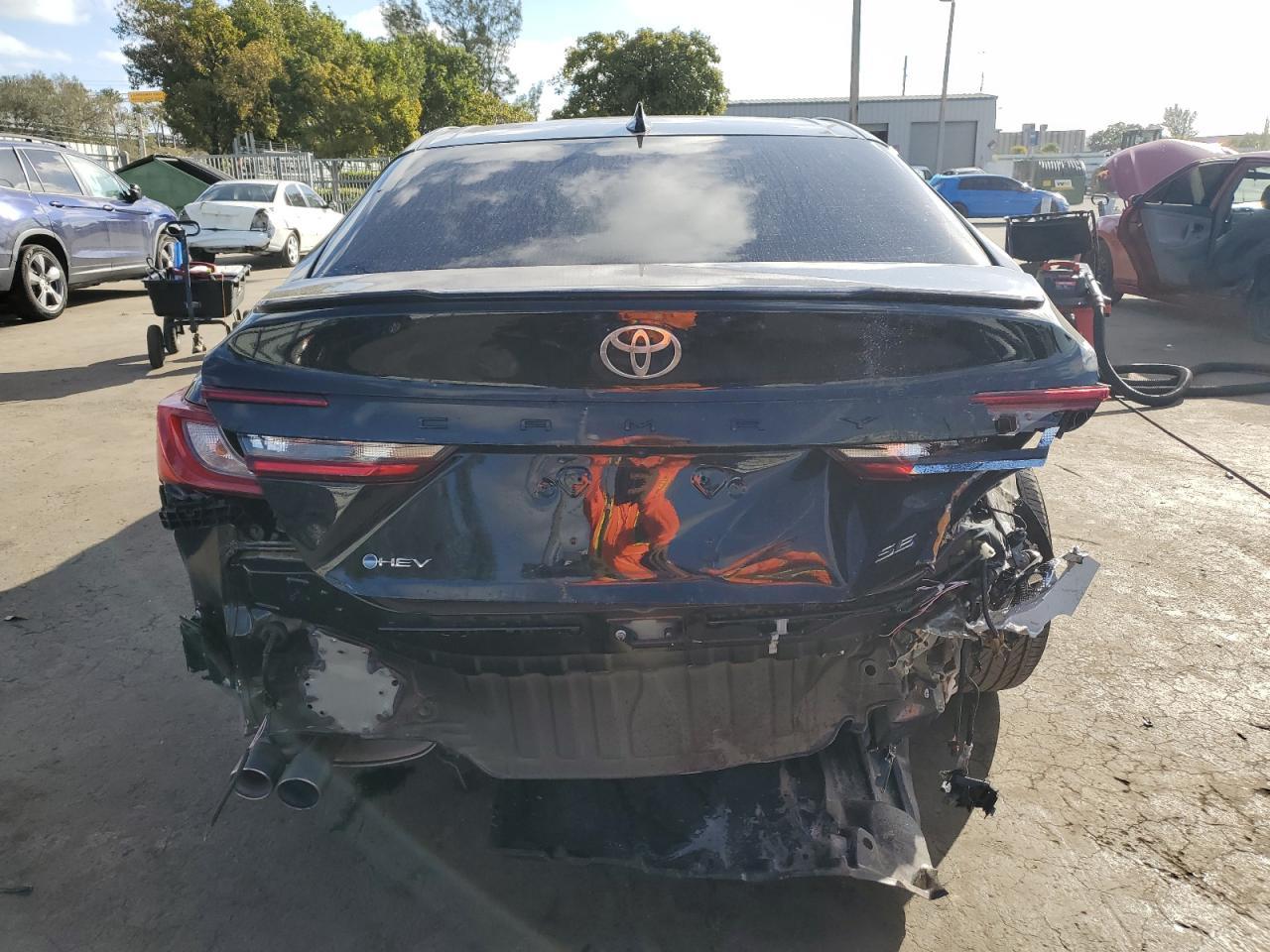 2025 TOYOTA CAMRY XSE - Фото 6