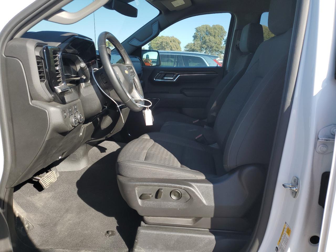 2024 CHEVROLET SILVERADO - Фото 7
