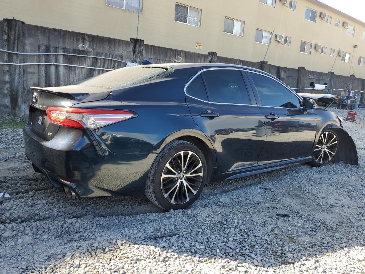 2019 TOYOTA CAMRY L - Image 3