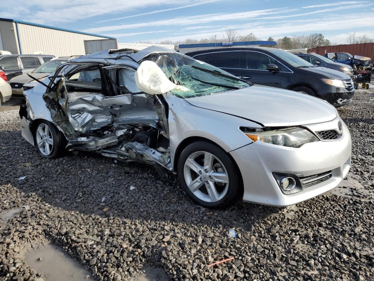 2012 TOYOTA CAMRY BASE - Фото 4