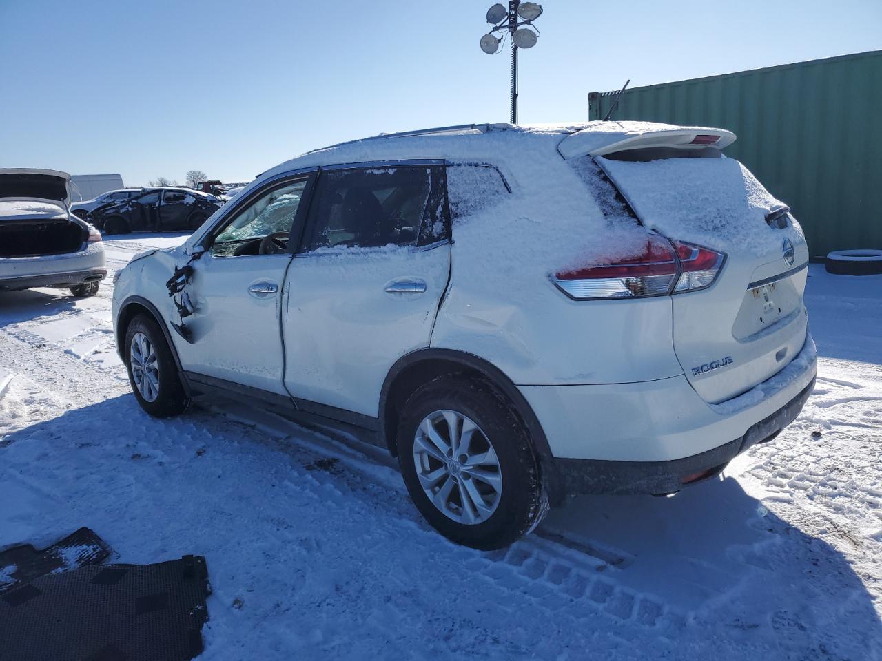 2015 NISSAN ROGUE S - Фото 2