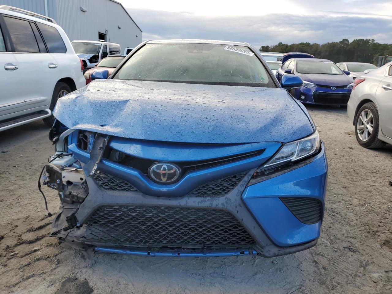 2020 TOYOTA CAMRY SE - Фото 5