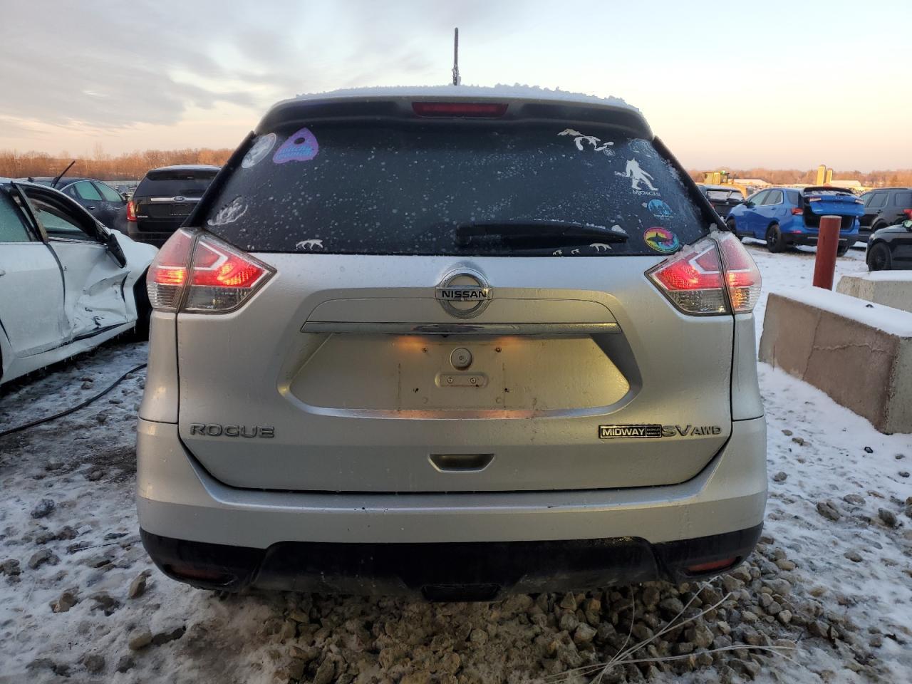 2015 NISSAN ROGUE S - Image 6