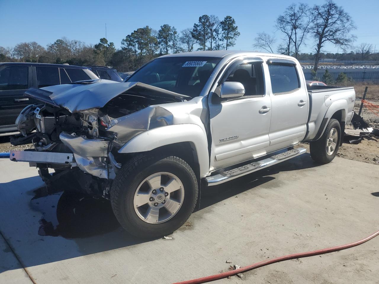 2013 TOYOTA TACOMA DOU