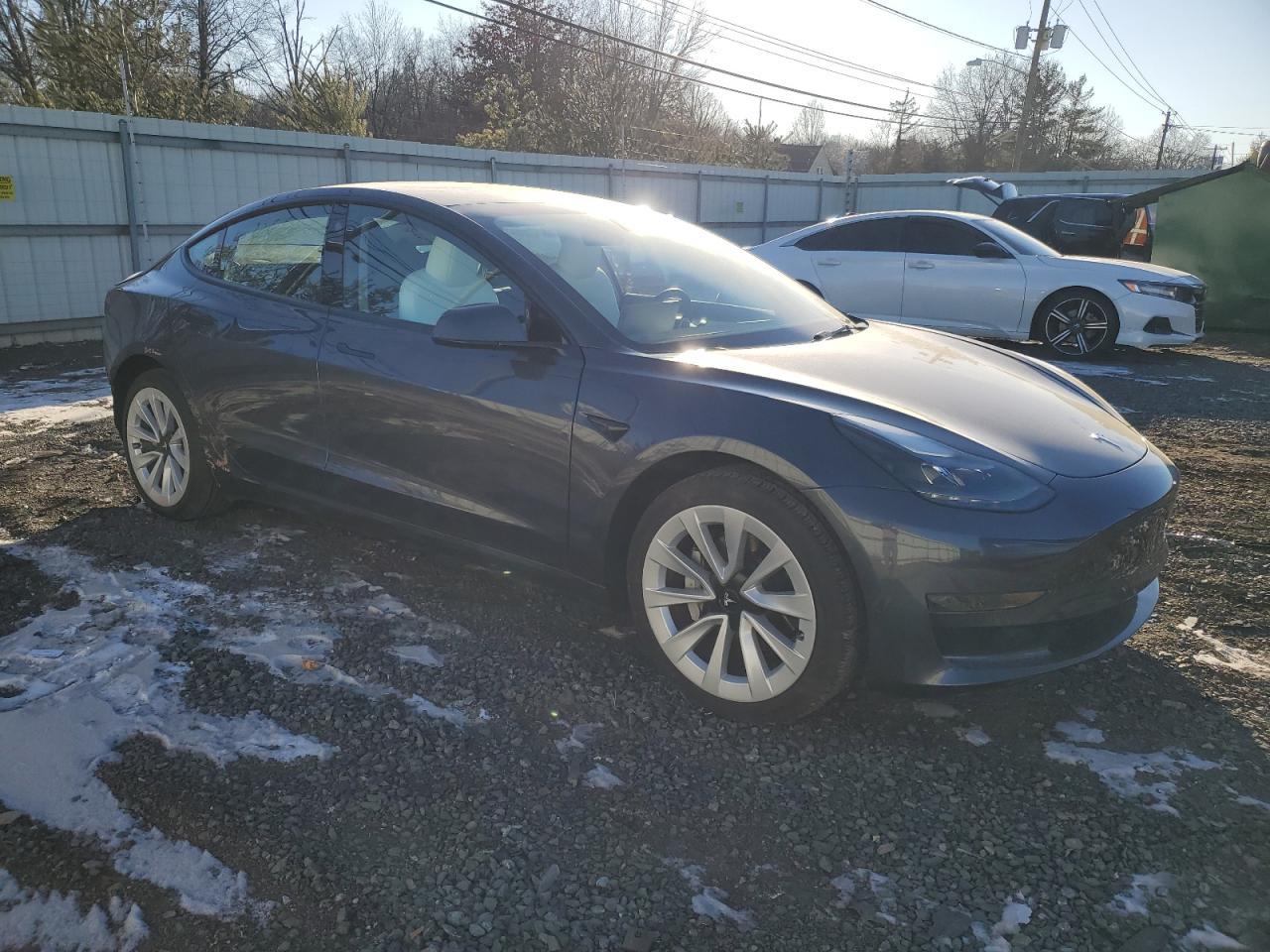 2023 TESLA MODEL 3 - Фото 4