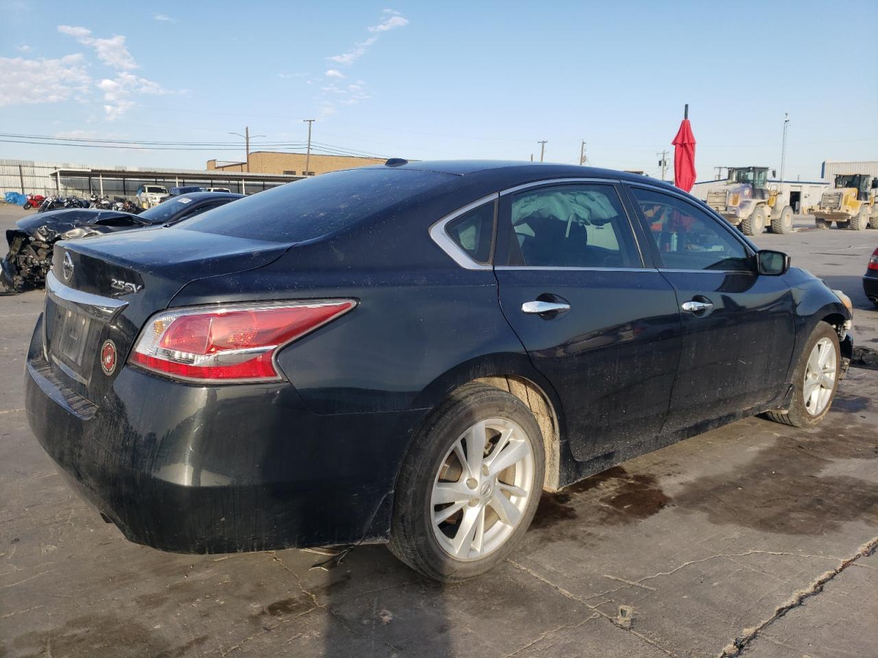 2015 NISSAN ALTIMA 2.5 - Фото 3