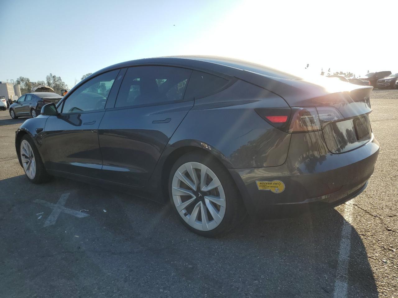 2021 TESLA MODEL 3 - Image 2