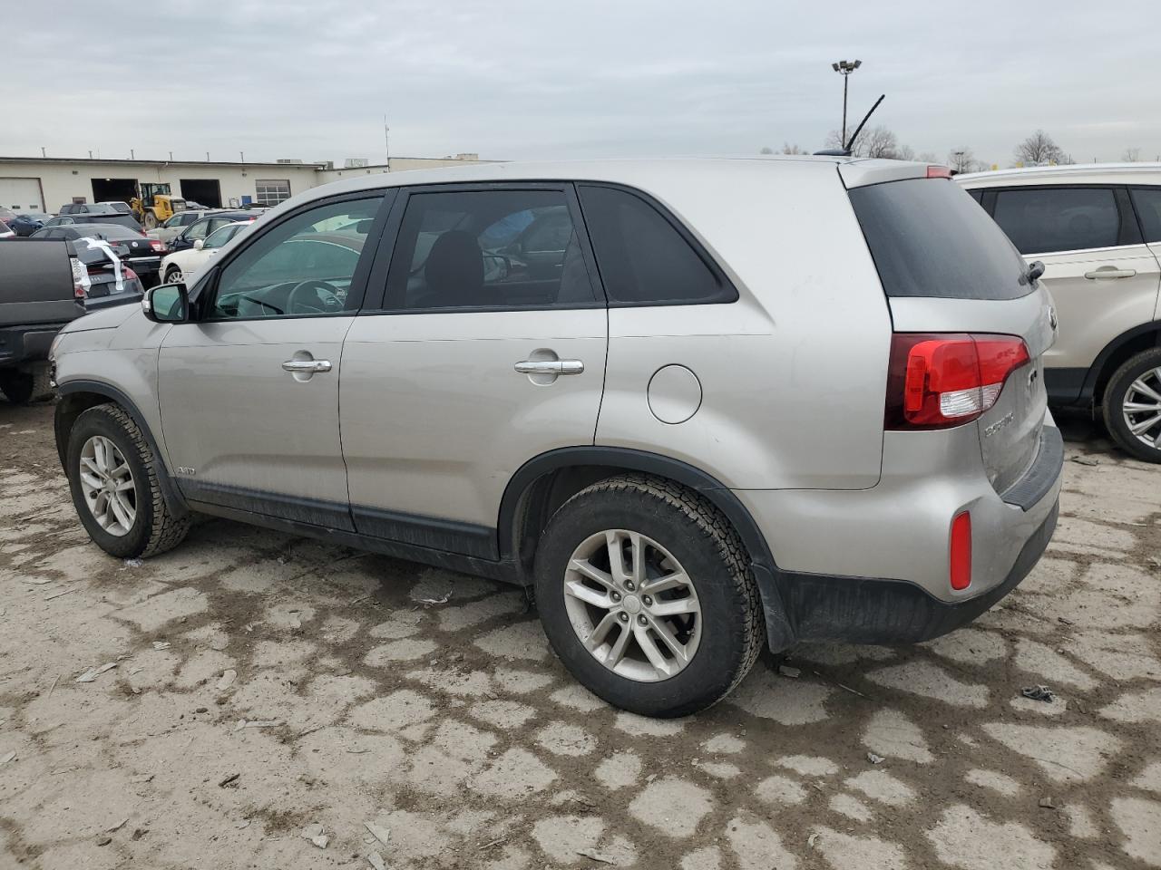 2014 KIA SORENTO LX - Фото 2