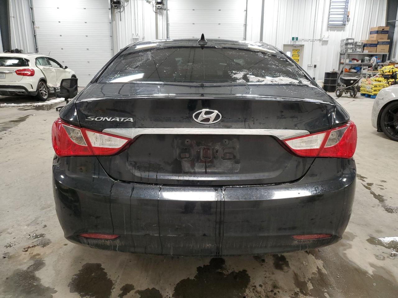 2011 HYUNDAI SONATA GLS - Image 6