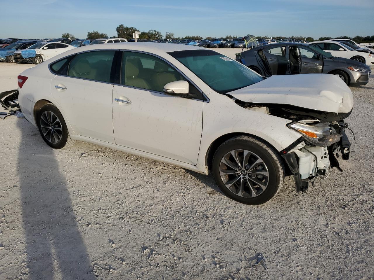 2016 TOYOTA AVALON XLE - Image 4