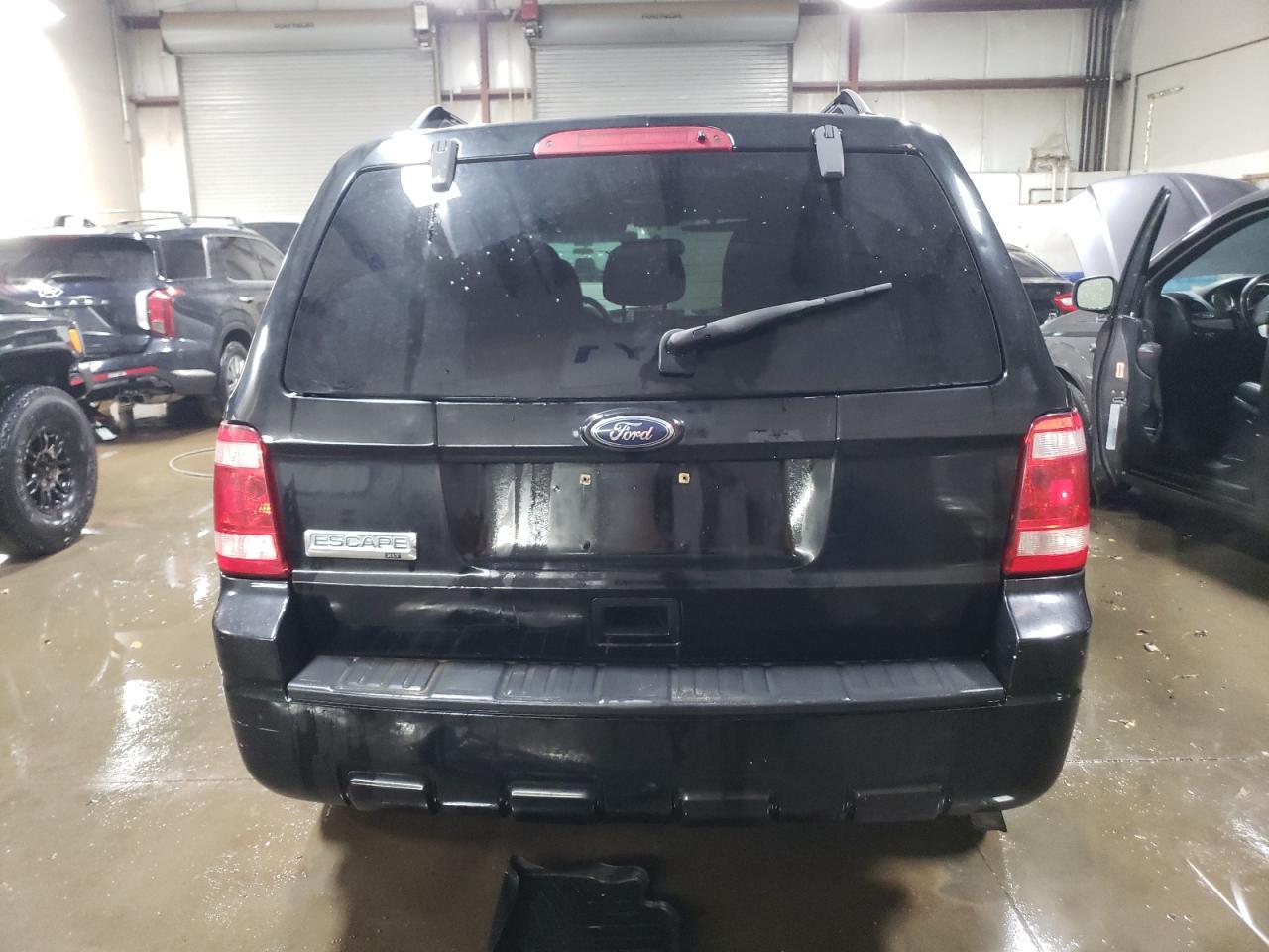 2010 FORD ESCAPE XLT - Фото 6