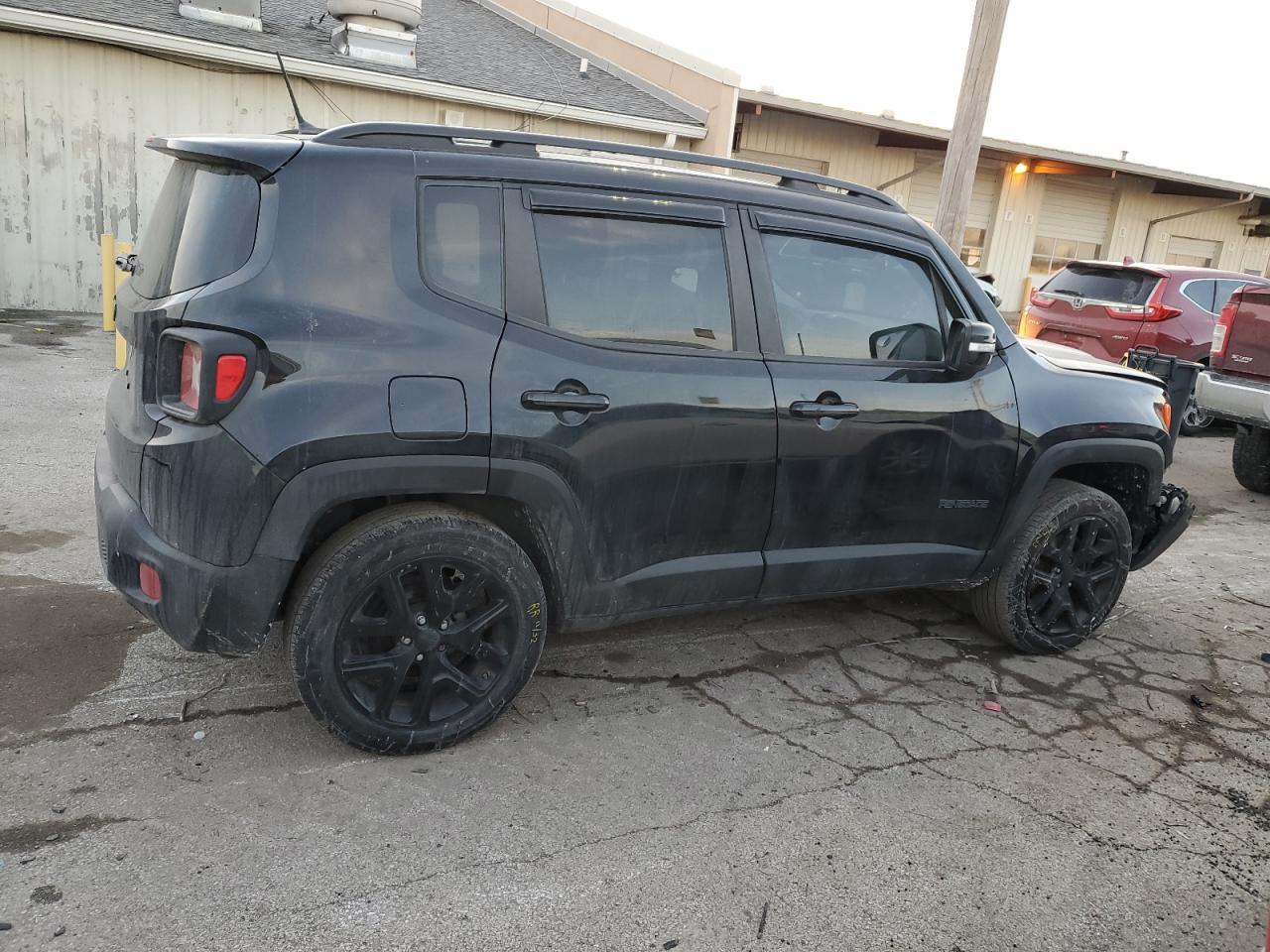 2017 JEEP RENEGADE L - Image 3