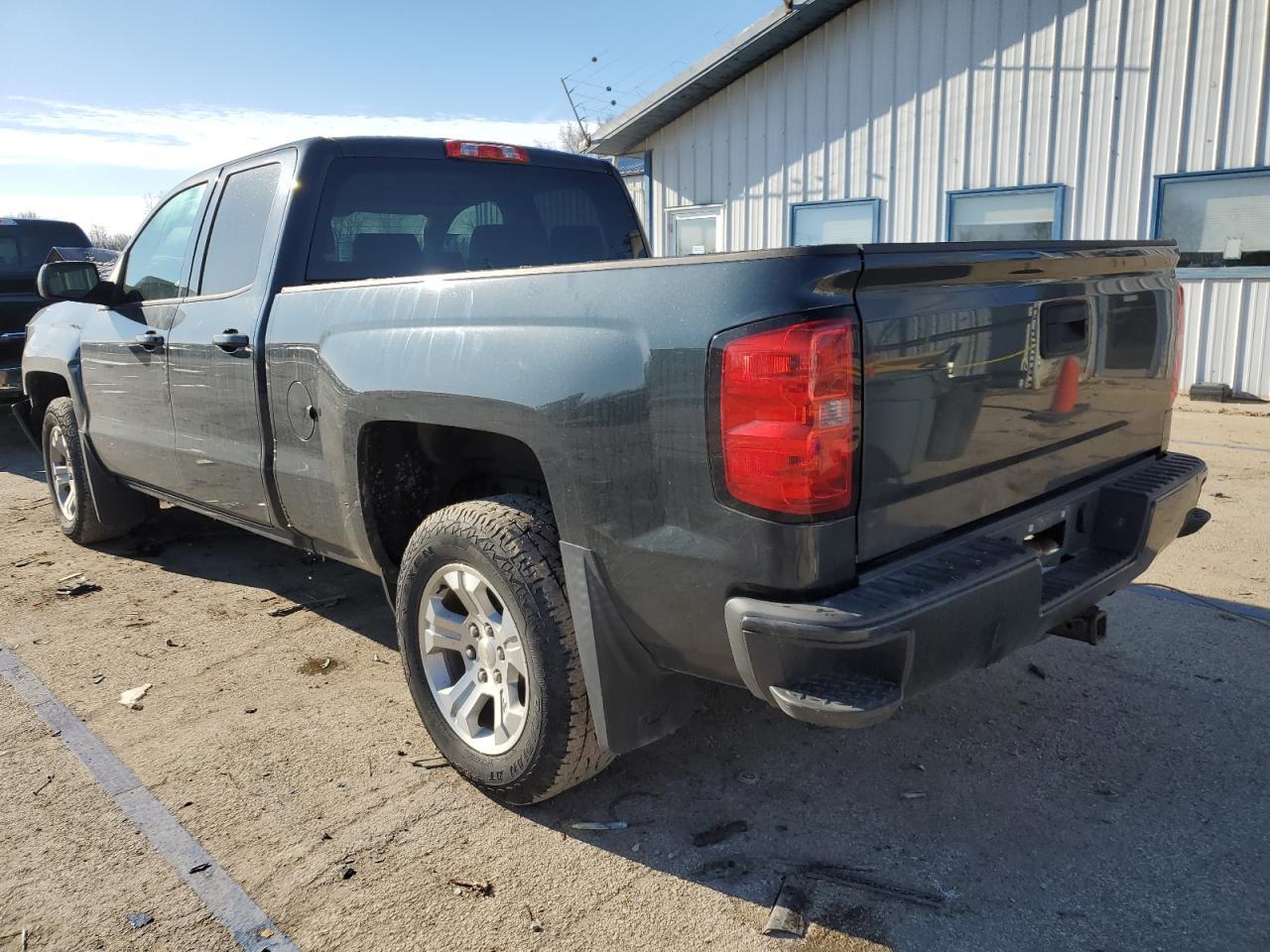 2017 CHEVROLET SILVERADO - Image 2