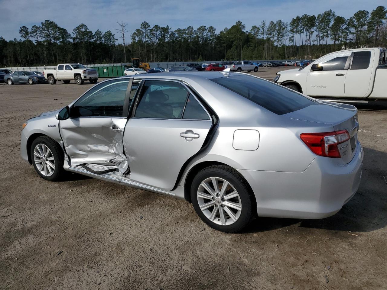 2012 TOYOTA CAMRY HYBR - Фото 2