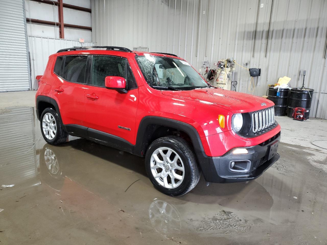 2017 JEEP RENEGADE L - Image 4