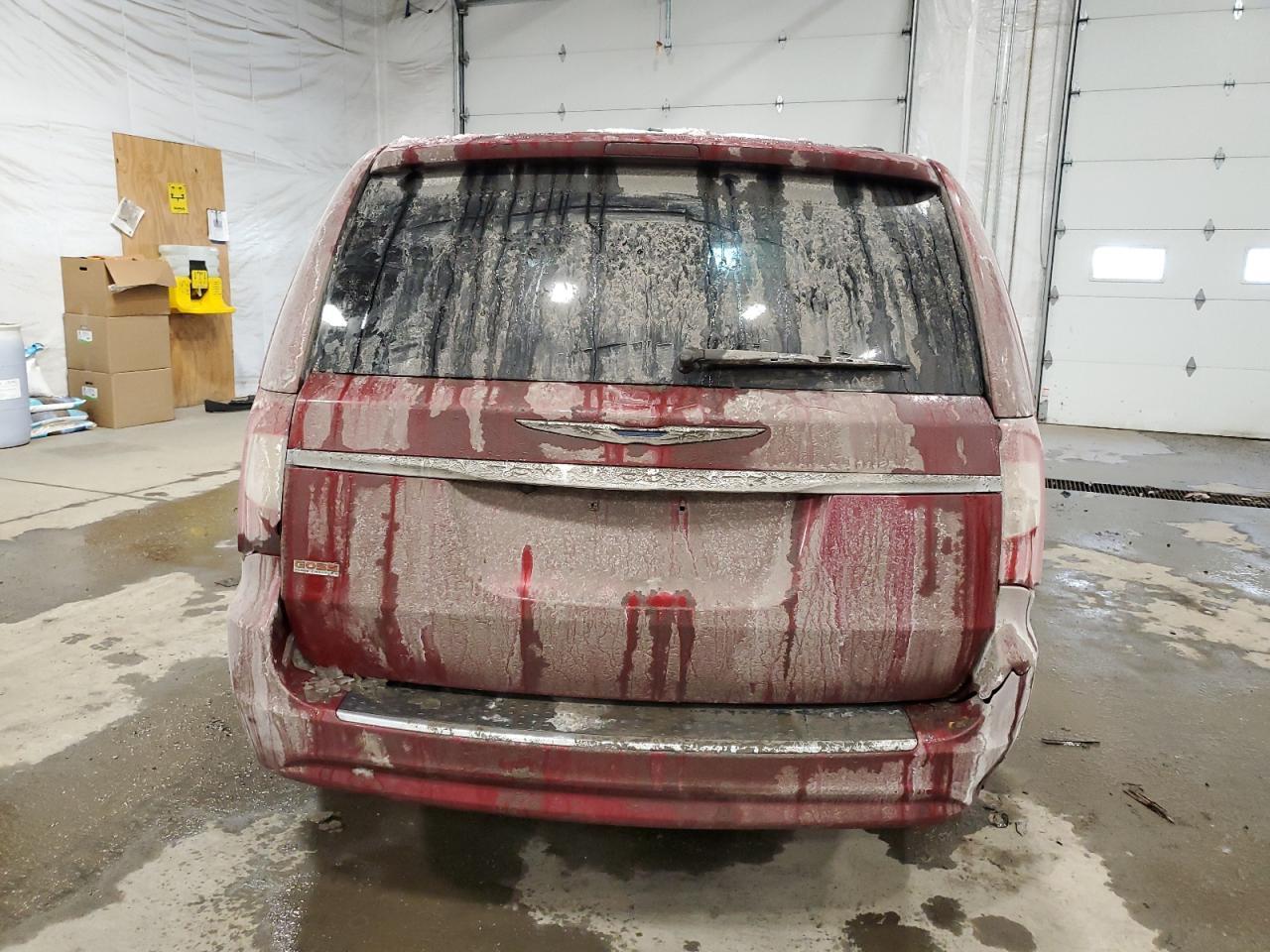 2014 CHRYSLER TOWN & COU - Фото 6