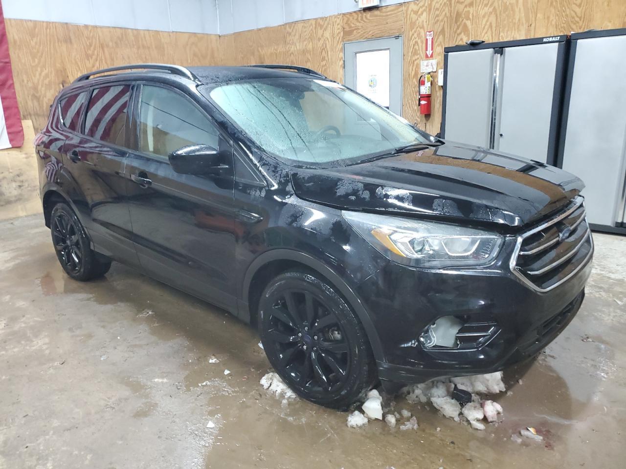 2017 FORD ESCAPE SE - Фото 4