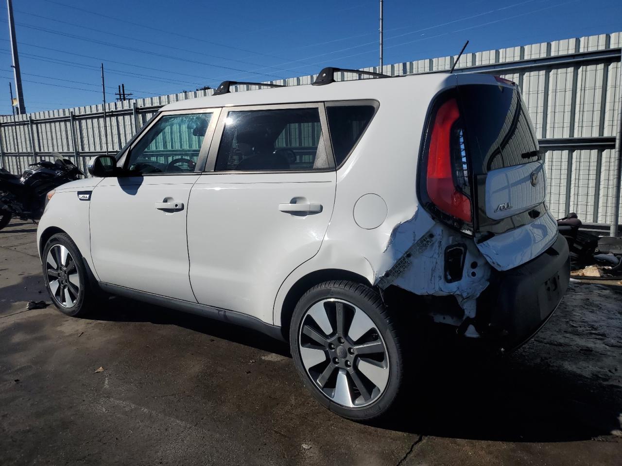 2014 KIA SOUL + - Фото 2