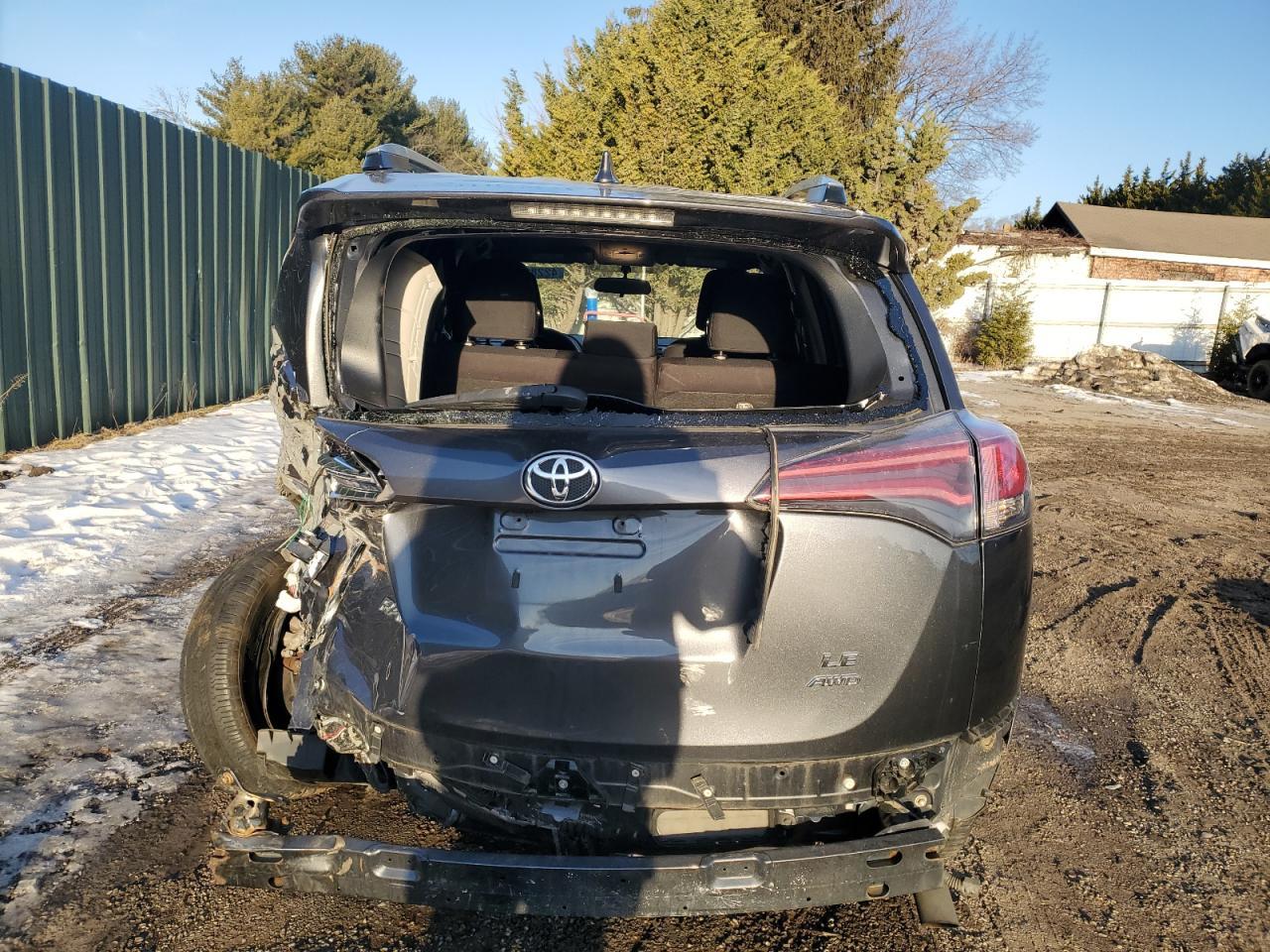 2016 TOYOTA RAV4 LE - Фото 6