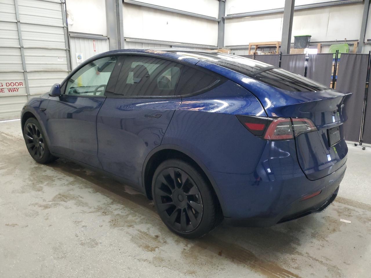 2022 TESLA MODEL Y - Image 2