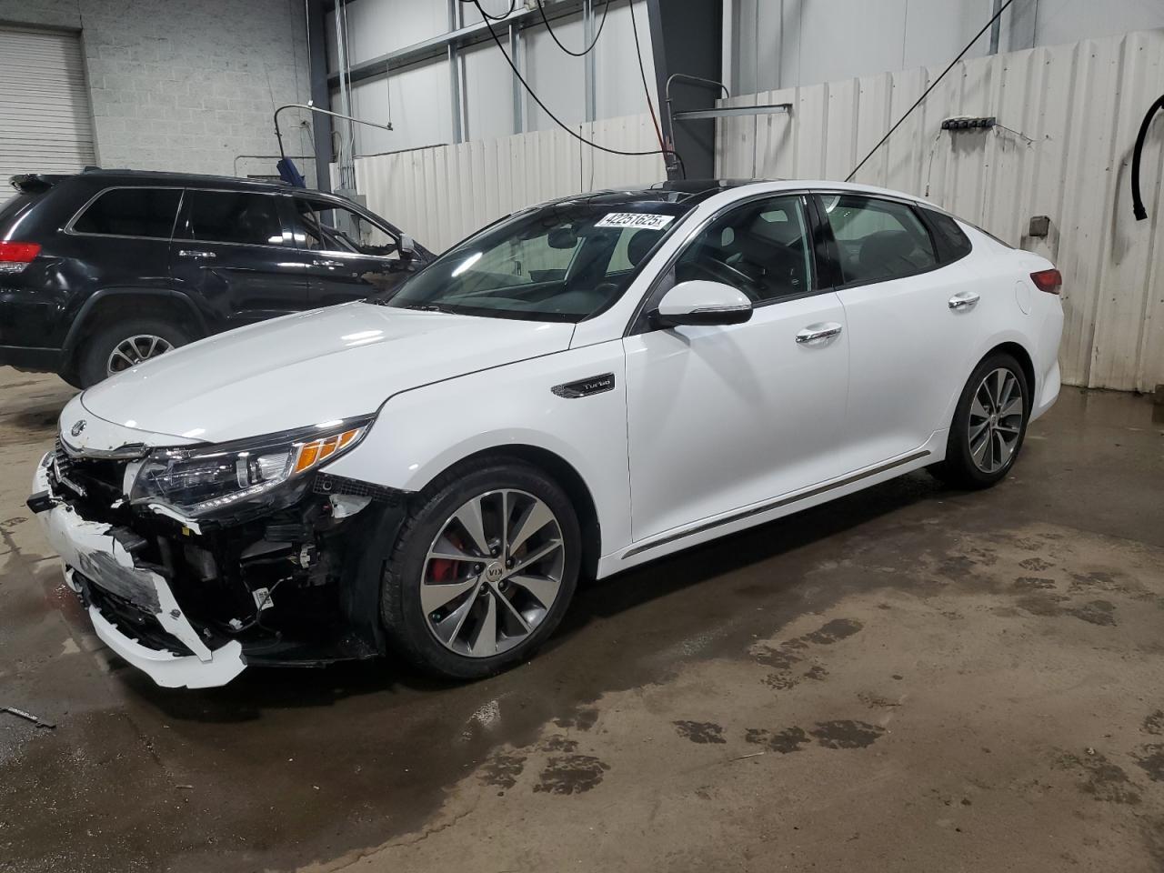 2016 KIA OPTIMA SXL