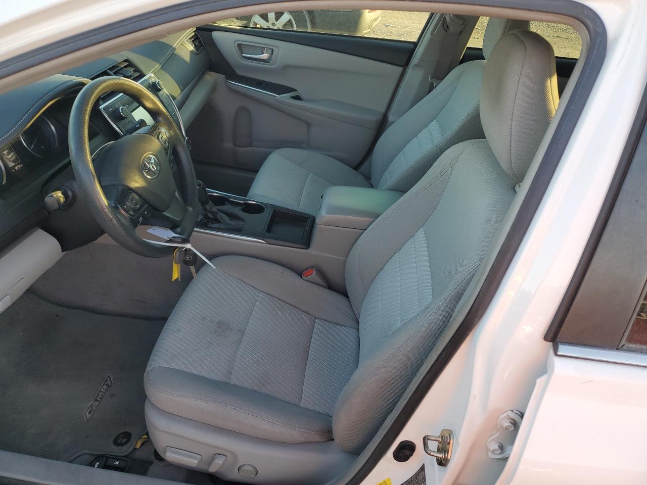 2017 TOYOTA CAMRY LE - Фото 7