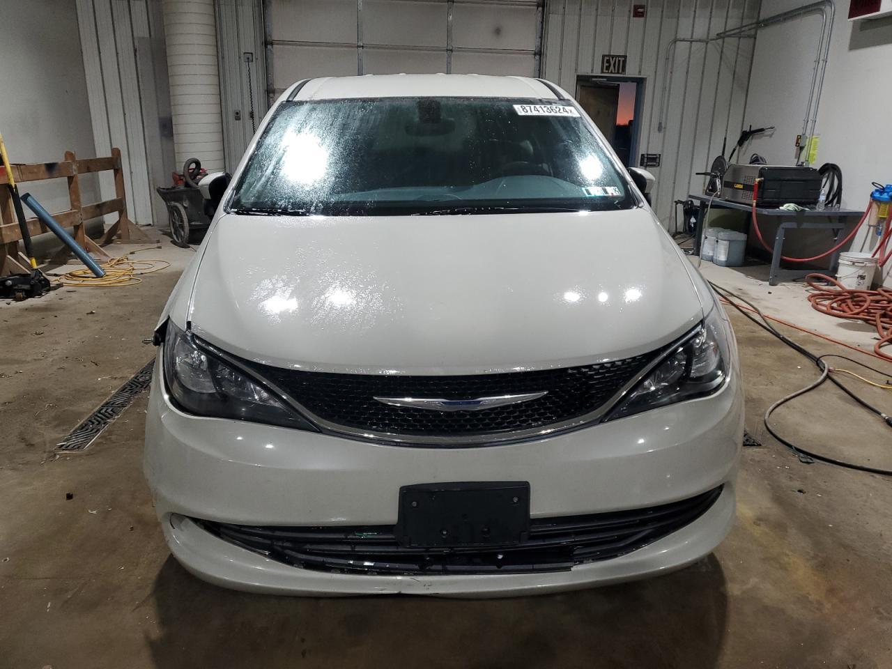 2017 CHRYSLER PACIFICA T - Image 5