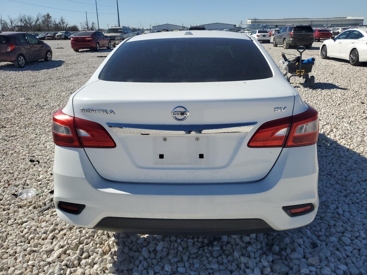 2018 NISSAN SENTRA S - Фото 6