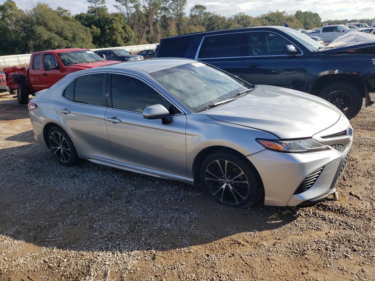 2018 TOYOTA CAMRY L - Фото 4
