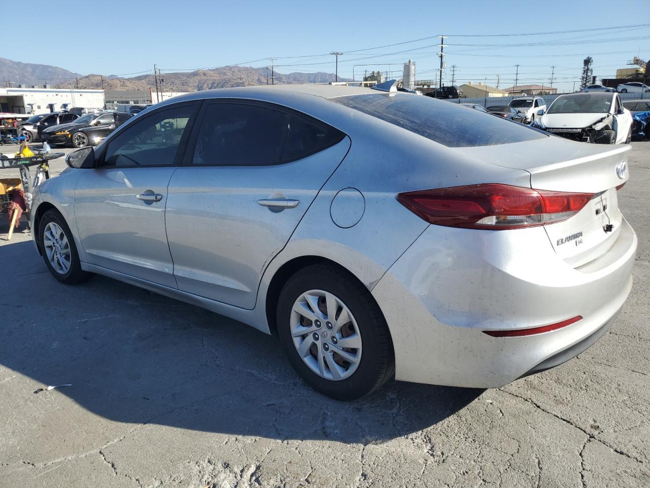 2017 HYUNDAI ELANTRA SE - Фото 2