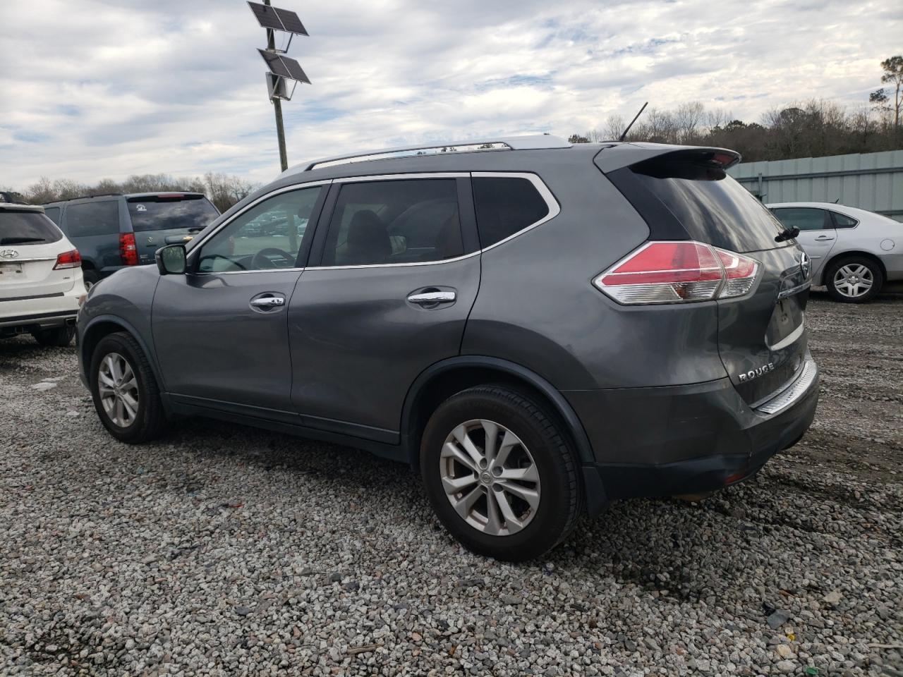 2016 NISSAN ROGUE S - Image 2