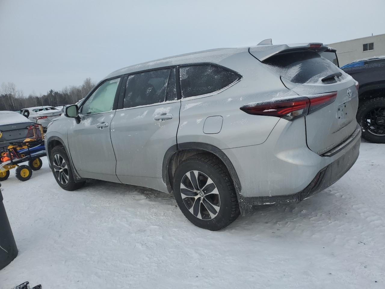 2024 TOYOTA HIGHLANDER - Image 2