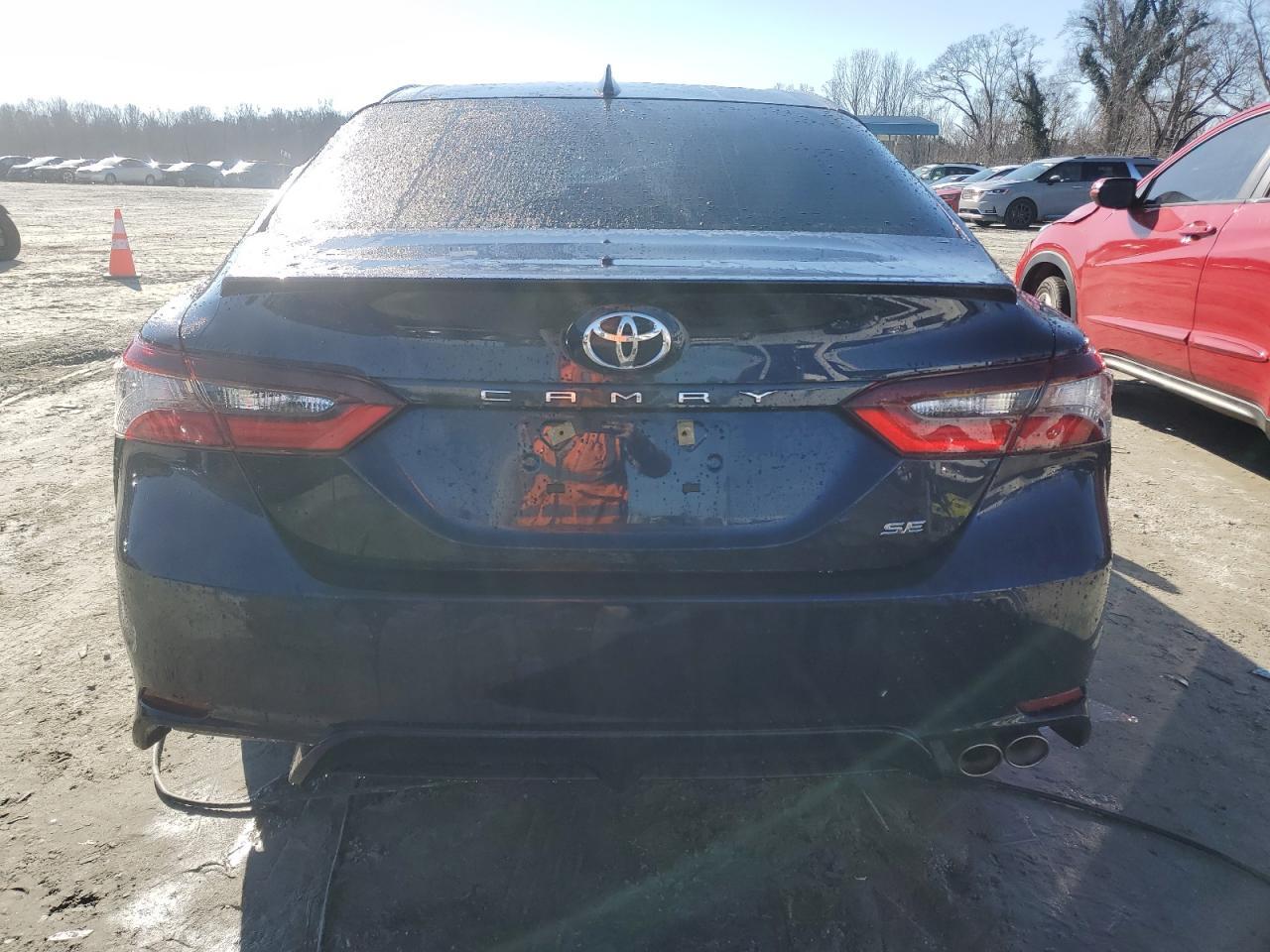 2021 TOYOTA CAMRY SE - Image 6