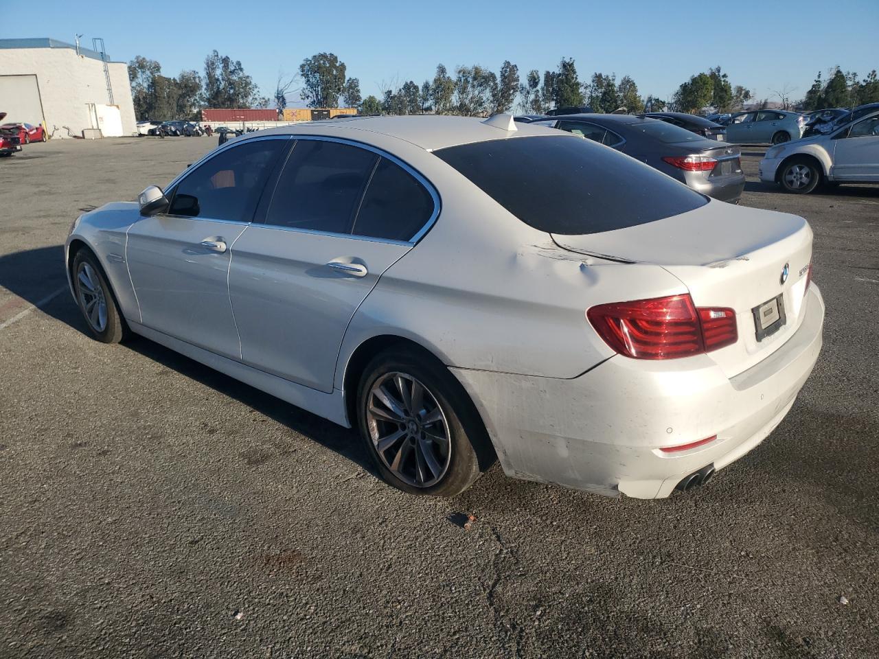 2016 BMW 528 I - Image 2