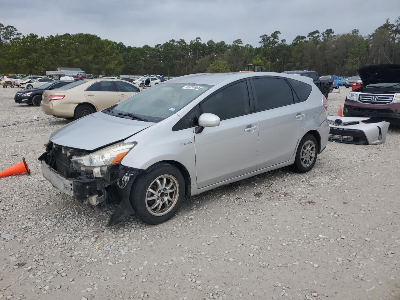 2015 TOYOTA PRIUS V car image