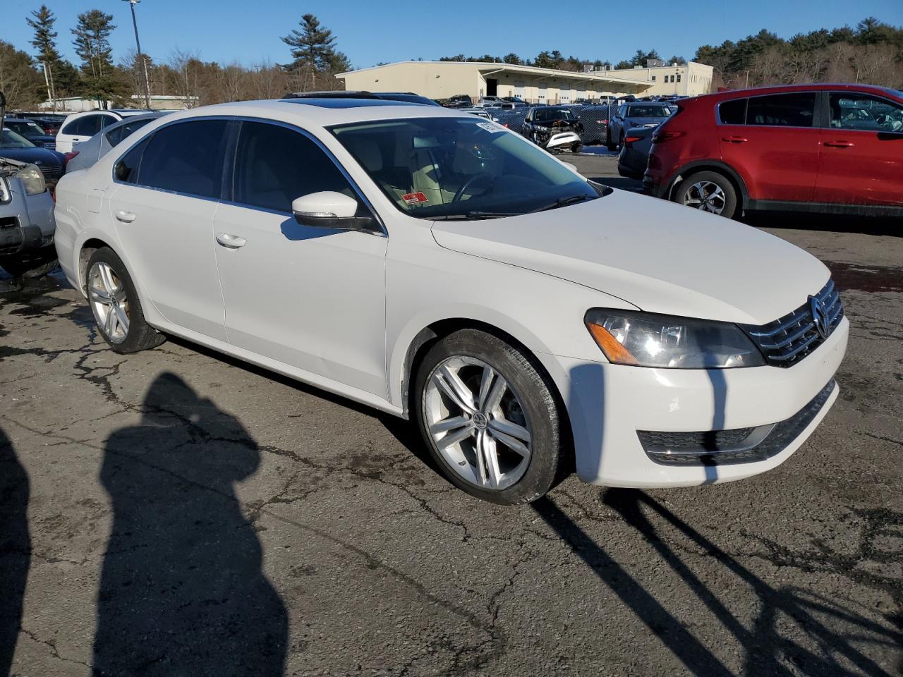 2014 VOLKSWAGEN PASSAT SE - Фото 4