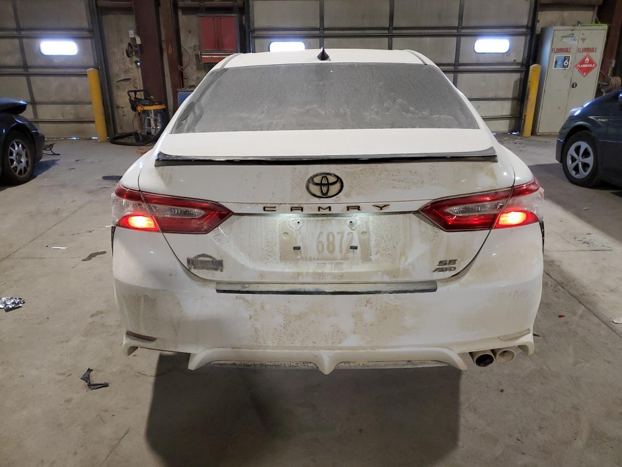 2020 TOYOTA CAMRY SE - Image 6