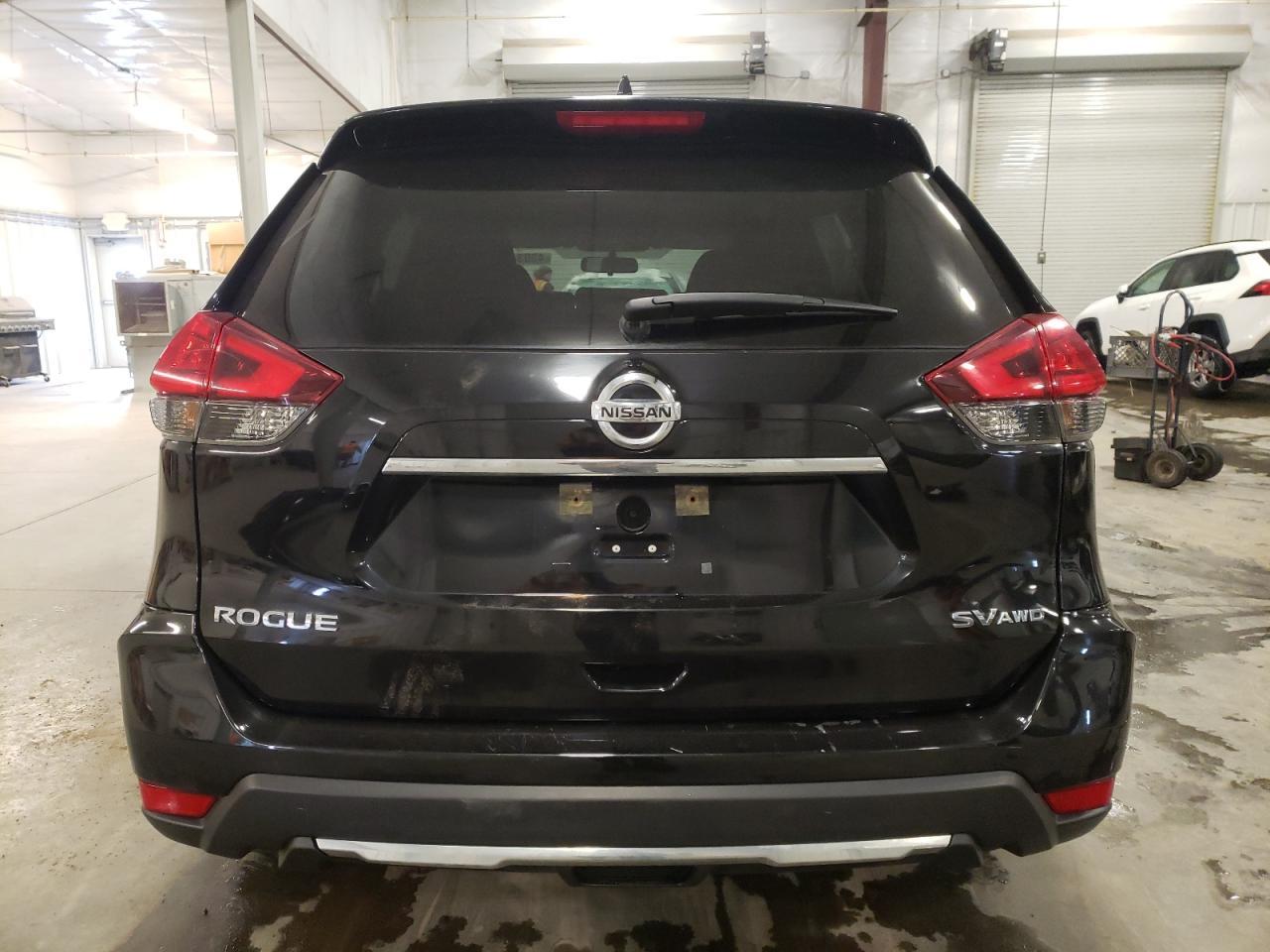 2017 NISSAN ROGUE S - Фото 6