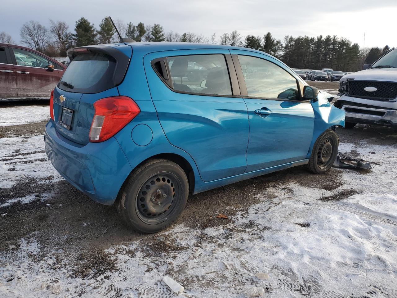 2019 CHEVROLET SPARK LS - Фото 3