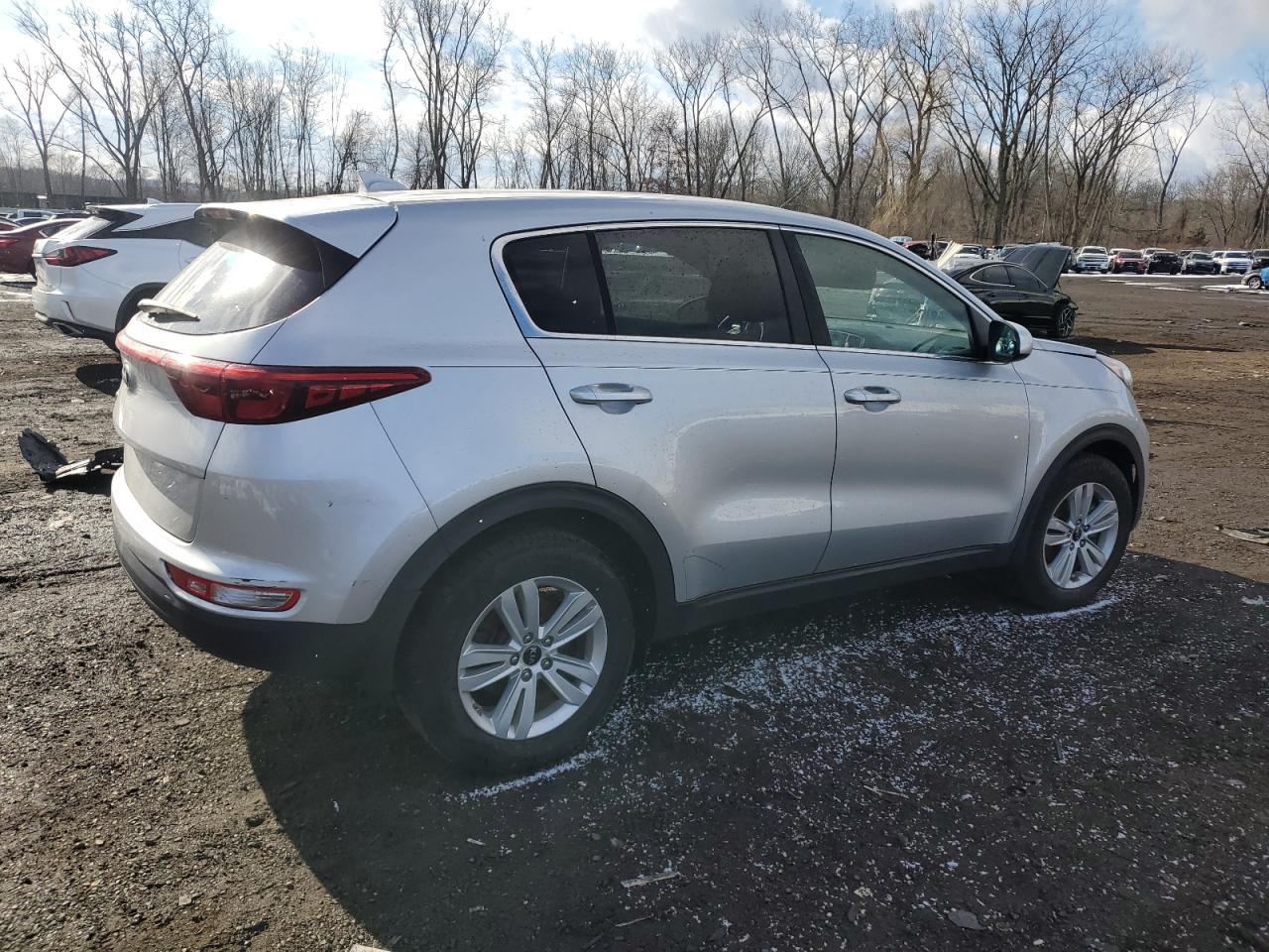 2017 KIA SPORTAGE L - Image 3
