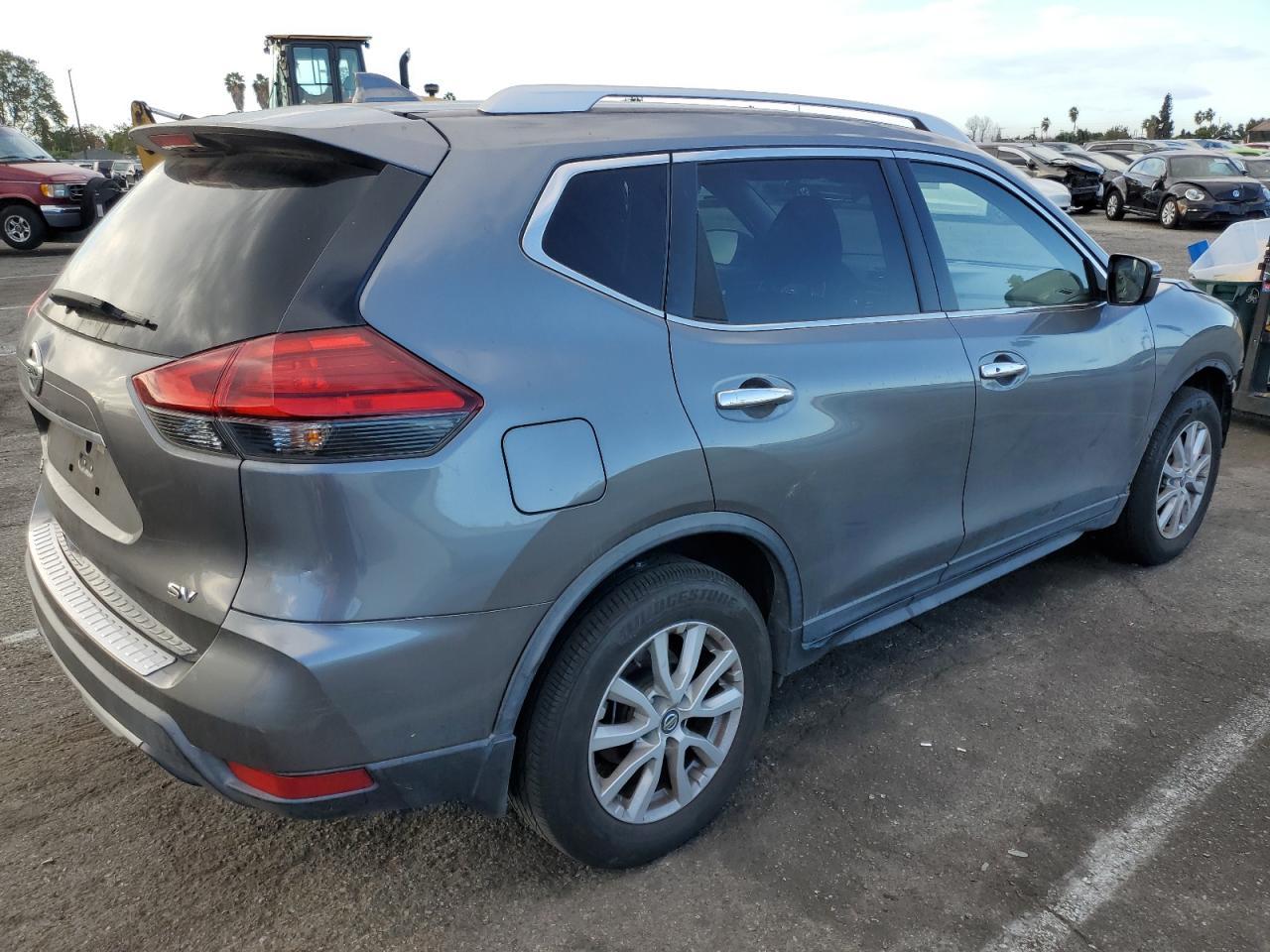 2017 NISSAN ROGUE S - Фото 3
