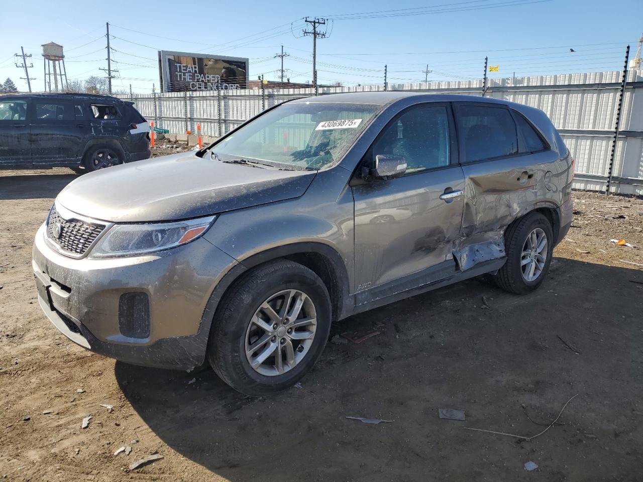 2015 KIA SORENTO LX