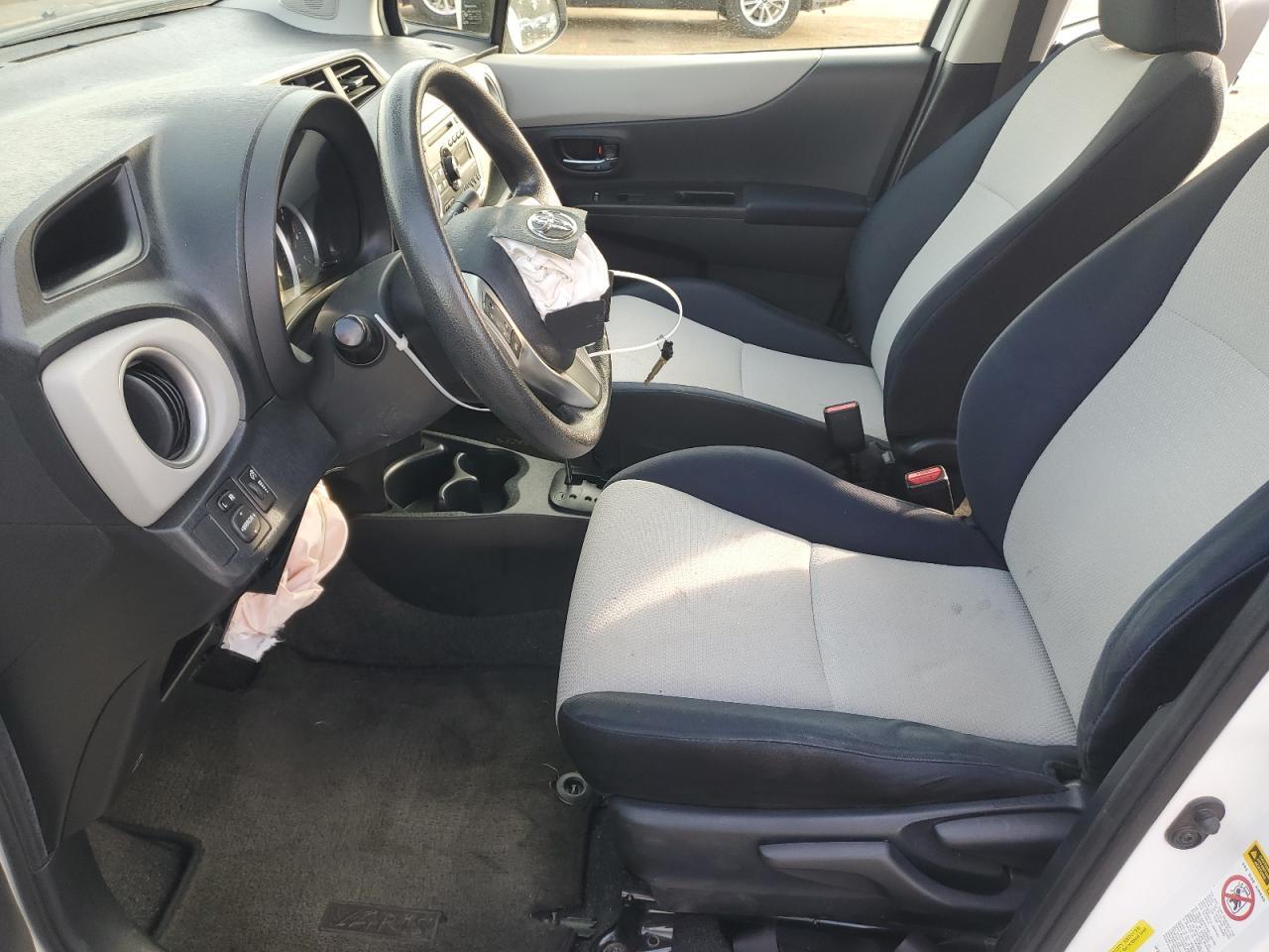 2013 TOYOTA YARIS - Фото 7