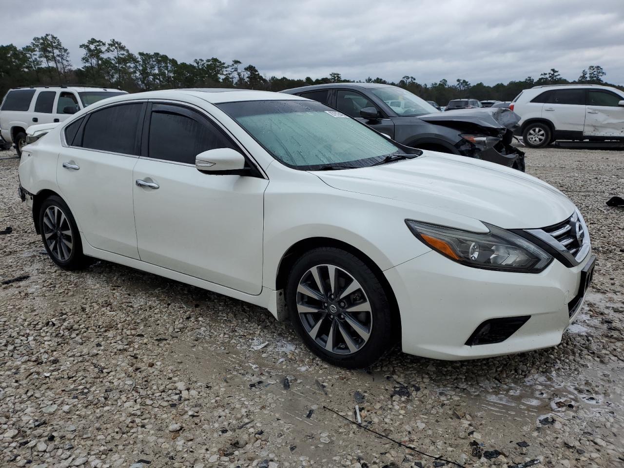 2017 NISSAN ALTIMA 2.5 - Фото 4