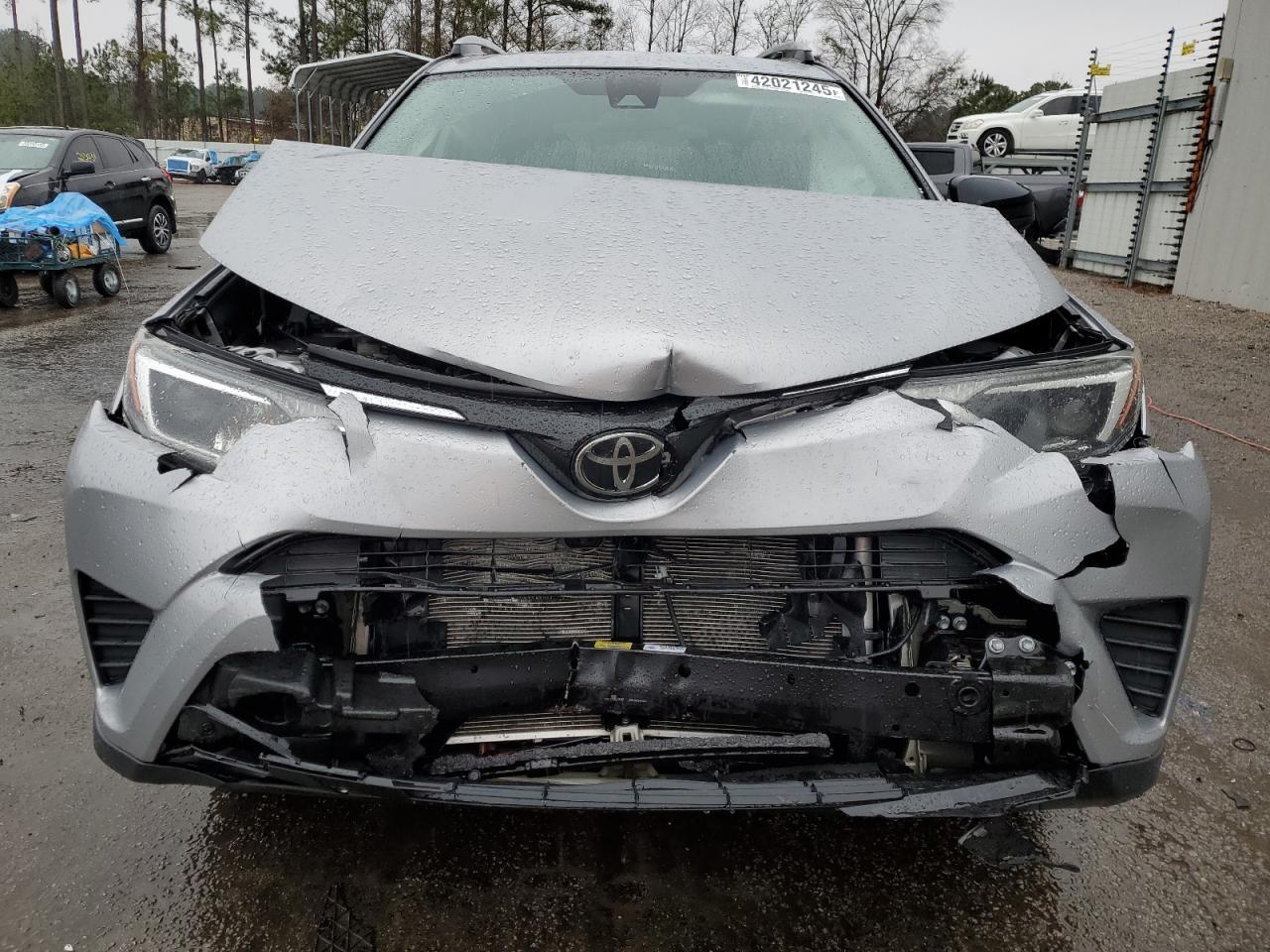 2017 TOYOTA RAV4 LE - Image 5