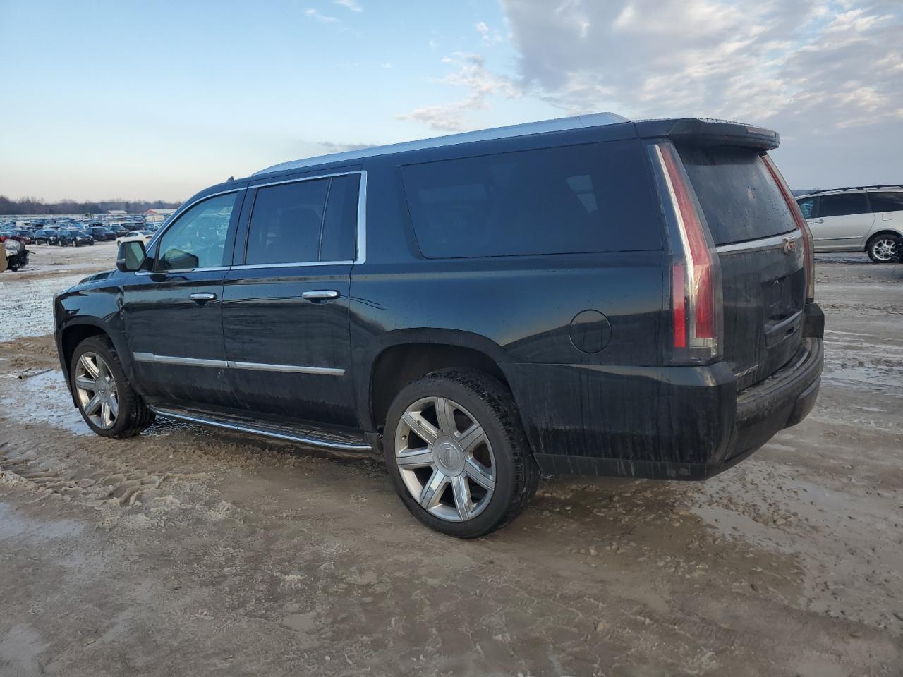 2017 CADILLAC ESCALADE E - Фото 2