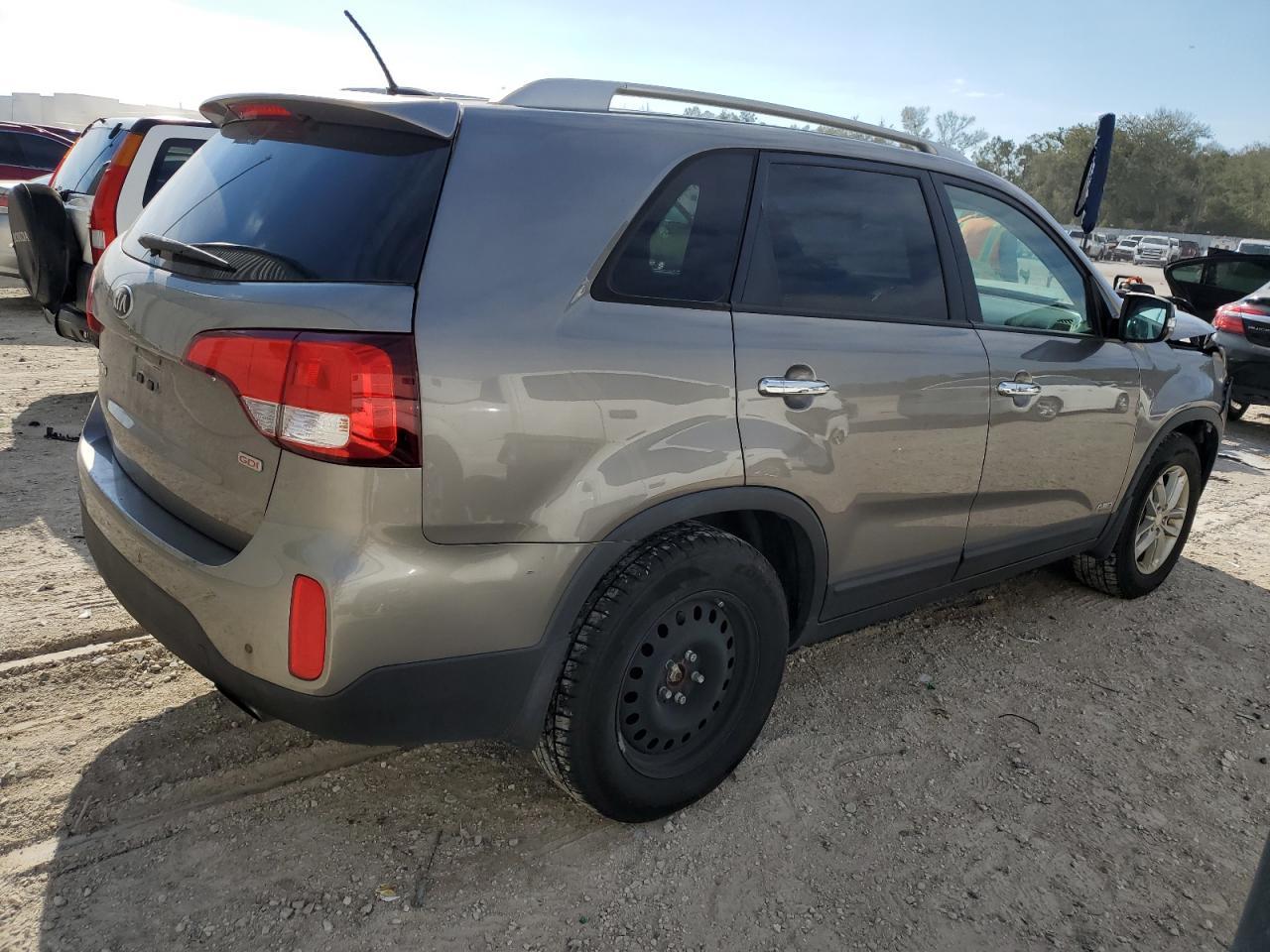 2014 KIA SORENTO LX - Фото 3
