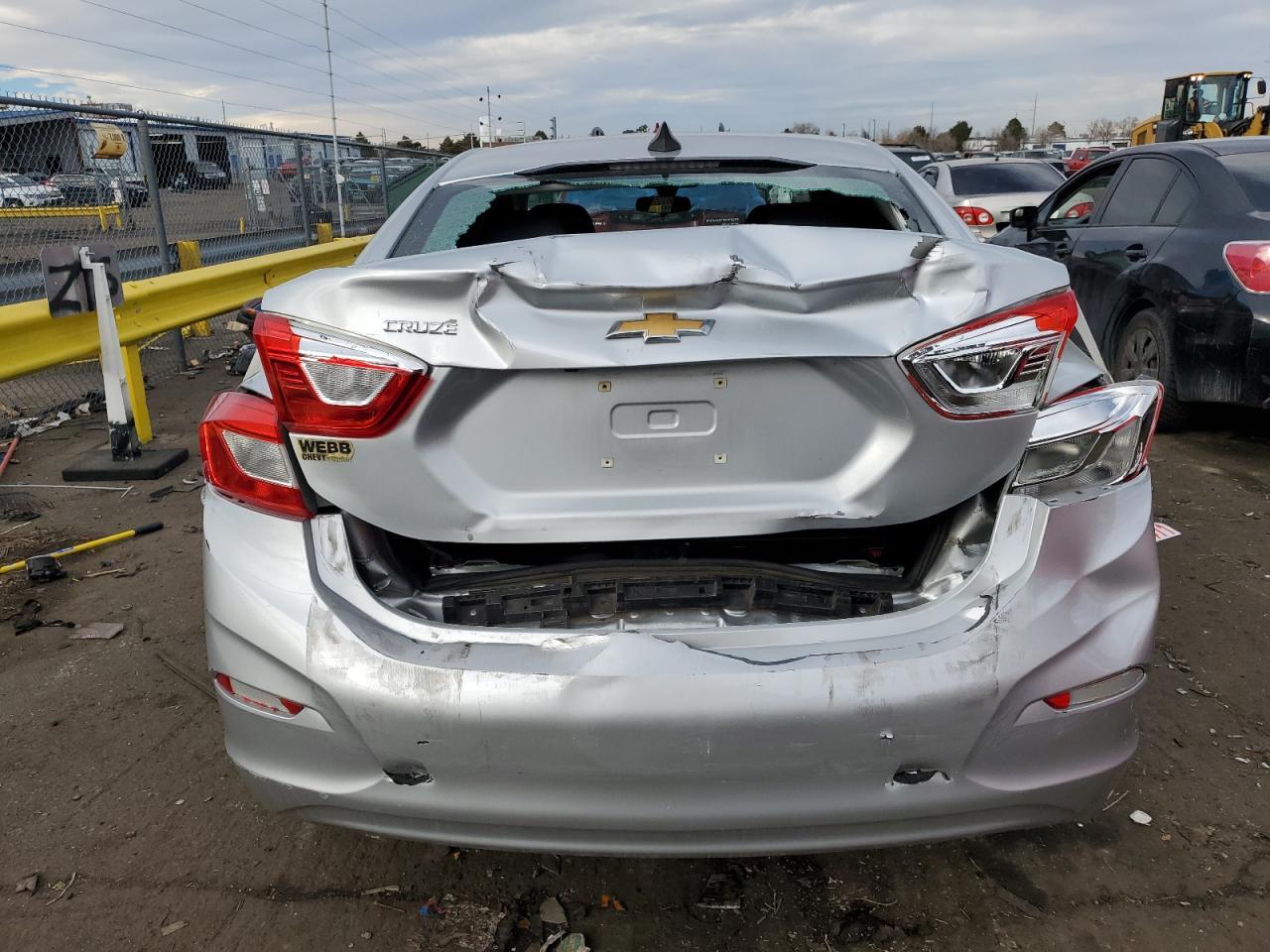 2017 CHEVROLET CRUZE LS - Image 6
