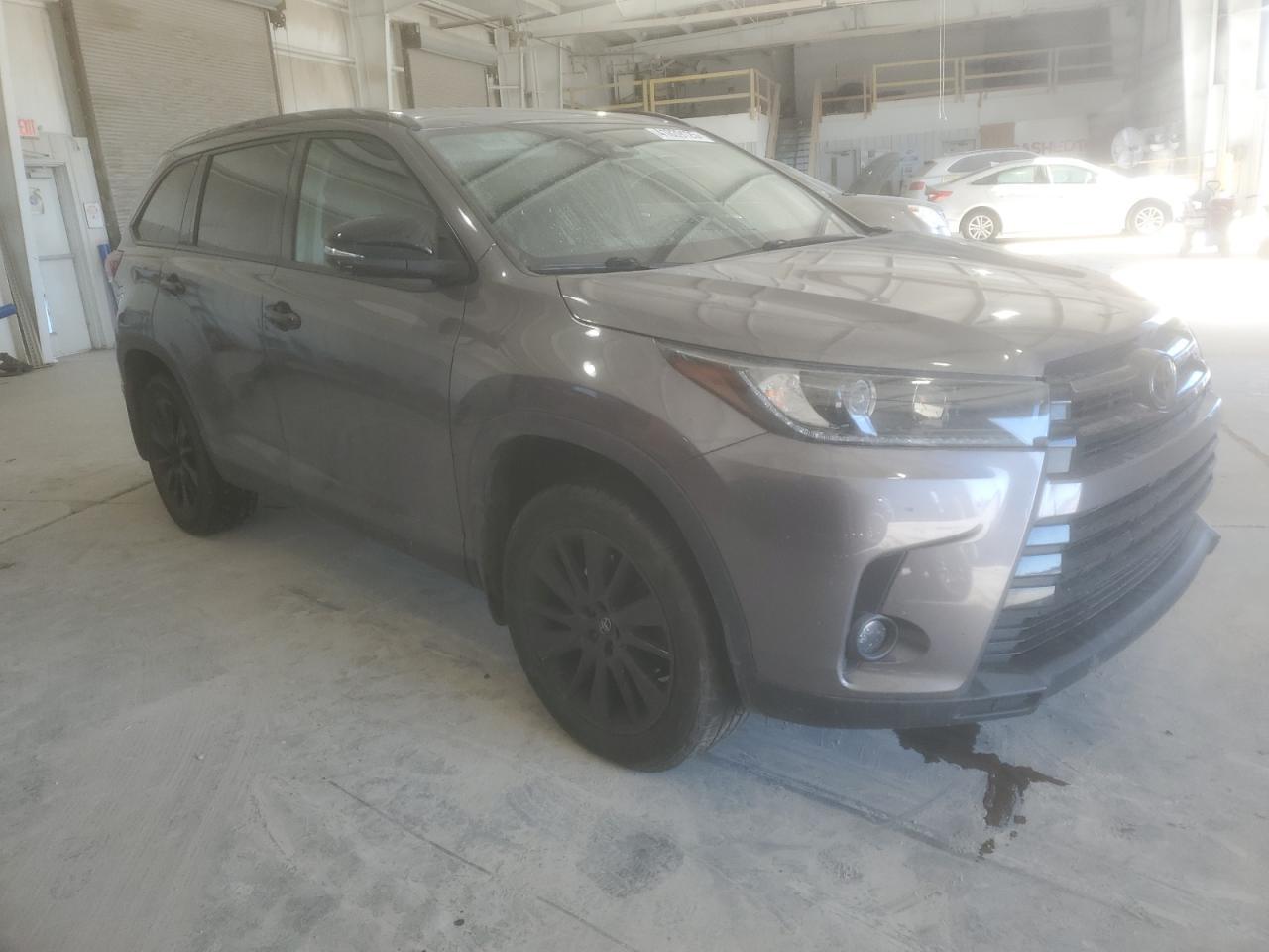 2019 TOYOTA HIGHLANDER - Фото 4